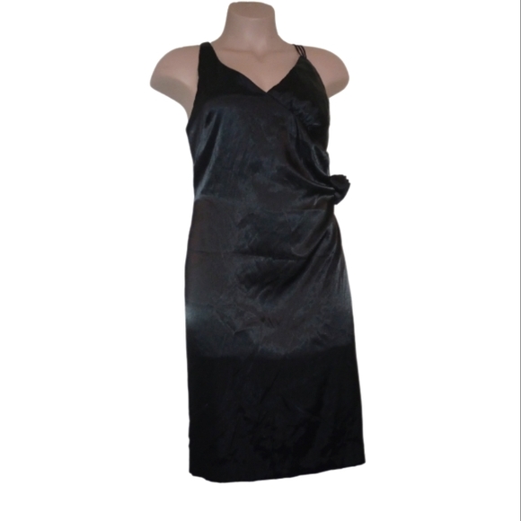 LBD - Picture 2 of 6